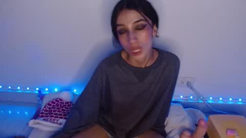 Lisaa online show from 12-17-24, 05:40