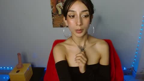 Lisaa online show from 01-15-25, 04:57