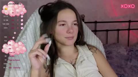 little moon online show from 10-14-25, 04:52