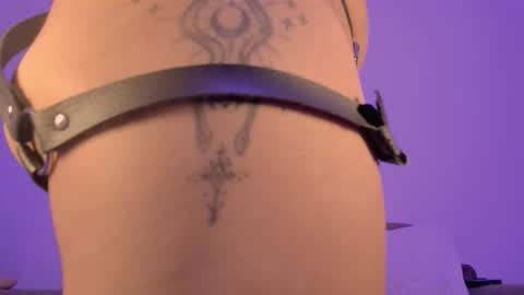 Lilmuh online show from 11-20-25, 05:51