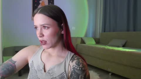 Snapshot of lil_reya chatting on 11-03-25, 10:38 INST Lil happines s online show from 11-03-25, 10:38