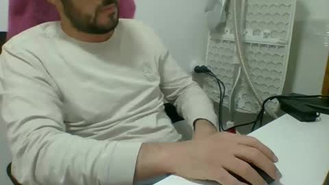 Snapshot of lil_sso chatting on 04-12-26, 12:54 lil_sso online show from 04-12-26, 12:54