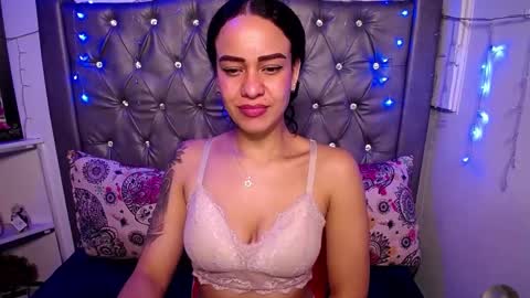   online show from 03-08-25, 06:43