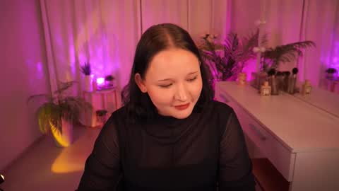  Lila  online show from 10-11-25, 01:42