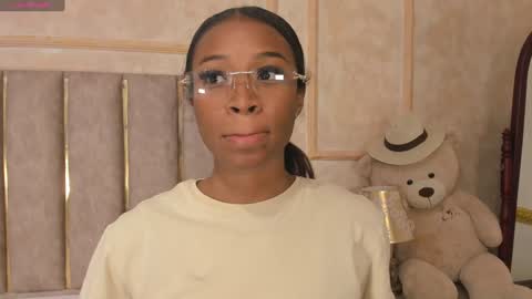 Snapshot of lilabeily chatting on 12-13-24, 07:43 lila bailey online show from 12-13-24, 07:43