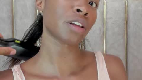 Snapshot of lilabeily chatting on 12-17-25, 07:53 lila bailey online show from 12-17-25, 07:53