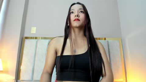 Lila Ross online show from 04-24-26, 11:45