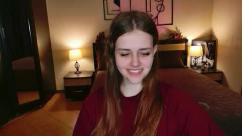 Snapshot of lilasparkling chatting on 05-26-26, 04:19 LilaSparkling online show from 05-26-26, 04:19