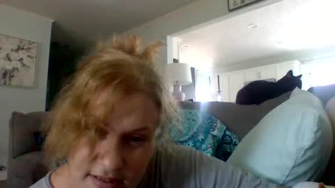 Snapshot of lilbart88 chatting on 08-07-26, 03:58 lilbart88 online show from 08-07-26, 03:58
