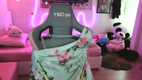 lilbina online show from 04-07-26, 05:30