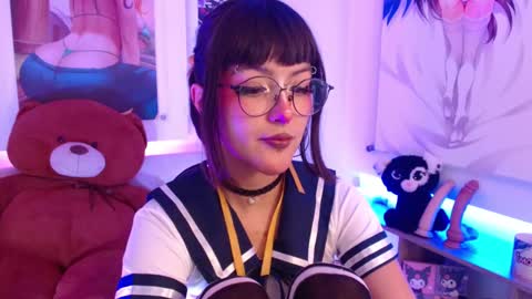 lilcandy19 online show from 09-11-25, 12:05