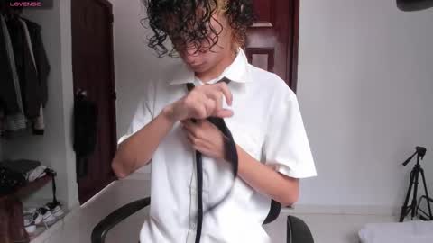 Snapshot of lildan18 chatting on 12-16-25, 07:52 Daniel online show from 12-16-25, 07:52