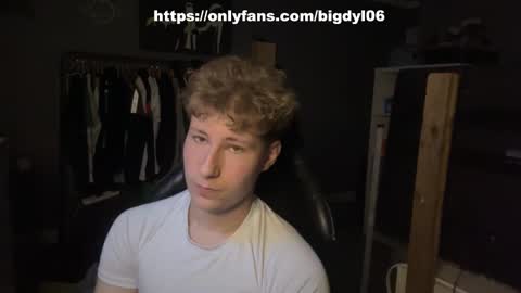 Snapshot of lildyl06 chatting on 01-13-26, 06:40 lildyl06 online show from 01-13-26, 06:40