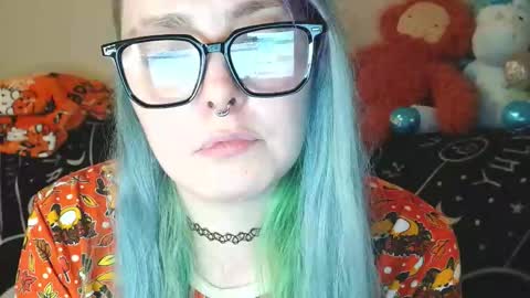 emily ryanson online show from 12-17-25, 02:06