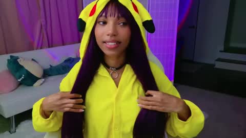 evie online show from 03-03-25, 02:15