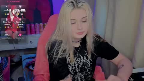 Nika and Lori online show from 04-12-26, 10:53