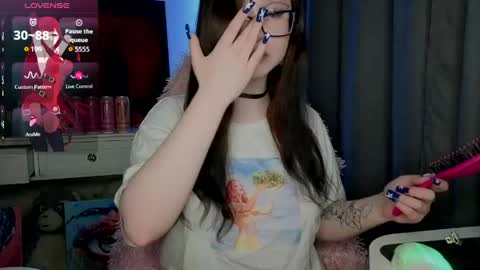 Snapshot of lilhornyprincess chatting on 06-08-26, 04:51 Nika and Lori online show from 06-08-26, 04:51