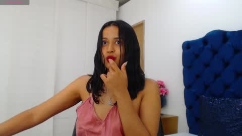 Lili online show from 05-14-26, 04:08