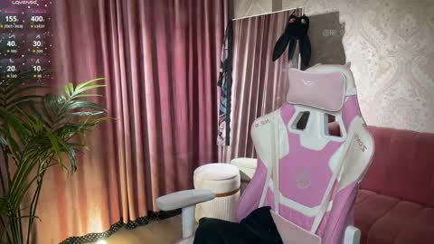 Lili online show from 04-05-26, 12:46