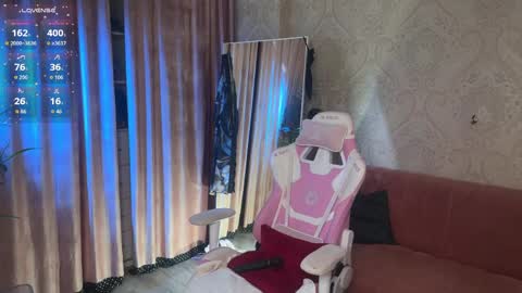 Lili online show from 06-02-26, 11:56