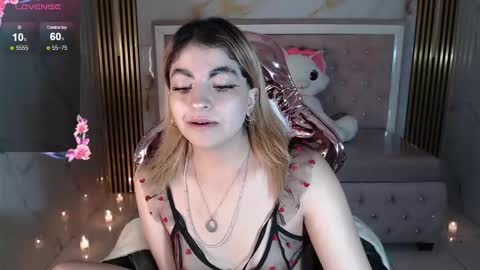 Snapshot of lili_conor_s chatting on 09-16-25, 03:51 Lili online show from 09-16-25, 03:51