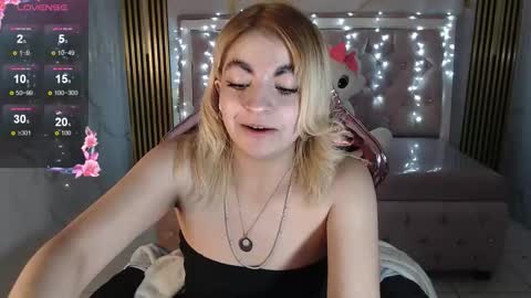 Snapshot of lili_conor_s chatting on 10-02-25, 04:19 Lili online show from 10-02-25, 04:19