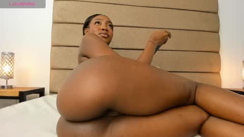 LILIAN  online show from 03-12-25, 01:36