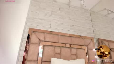 LILIAN  online show from 02-04-26, 06:47