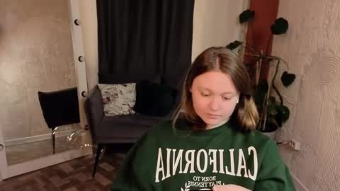 Lilian online show from 04-11-26, 07:45