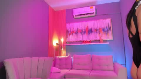 holis soy lily chang no olvides el pulgar arriba es muy importante para mi 3 independent model online show from 03-03-26, 08:04