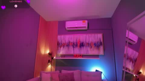 holis soy lily chang no olvides el pulgar arriba es muy importante para mi 3 independent model online show from 04-06-26, 07:48