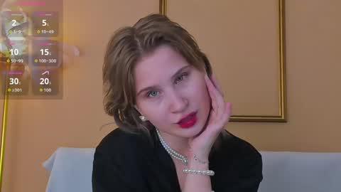 Snapshot of lilianadaniels chatting on 05-11-26, 01:33 Lilian online show from 05-11-26, 01:33
