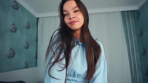 sunny Melissa online show from 11-29-25, 06:49