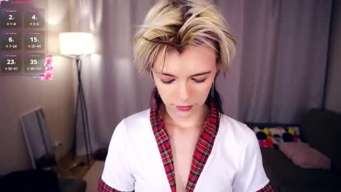 Snapshot of liliandaniels chatting on 10-02-25, 06:09 Lilian online show from 10-02-25, 06:09