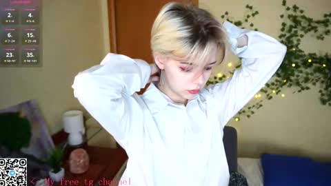 Lilian online show from 12-16-25, 08:19