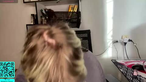 Lilian online show from 02-18-26, 07:04