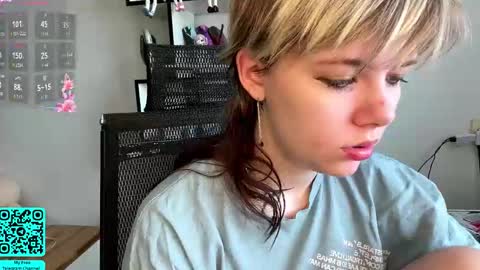 Lilian online show from 03-28-26, 07:08