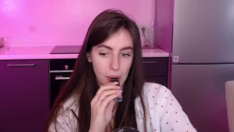 Snapshot of liliatlu chatting on 06-16-26, 03:42 Lilu online show from 06-16-26, 03:42