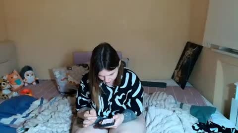 liliawoolf online show from 10-10-25, 05:01