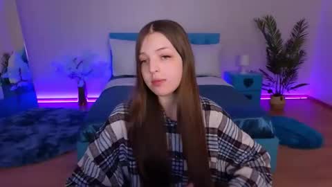 Lili Bakery online show from 05-19-26, 01:22