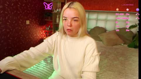 Lilie online show from 02-03-25, 01:19