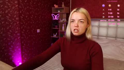 Lilie online show from 02-06-25, 08:13