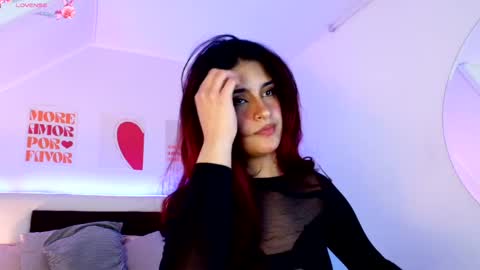 Lilith Savett online show from 05-27-26, 04:04