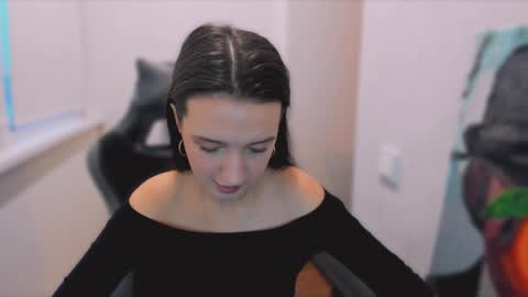             ...  online show from 01-15-25, 12:47