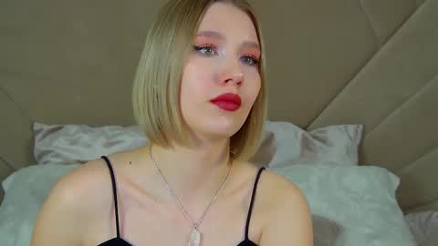 LiliLinn online show from 02-25-25, 09:53