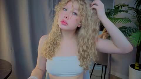 lililok101 online show from 10-29-25, 02:36