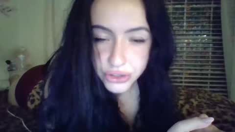 lililuvsy0u online show from 05-18-26, 04:40