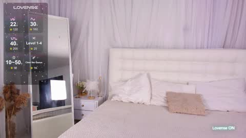 Snapshot of lilit_1love chatting on 09-17-25, 04:52 Lilit online show from 09-17-25, 04:52