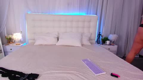 Snapshot of lilit_1love chatting on 09-22-25, 05:15 Lilit online show from 09-22-25, 05:15