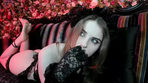 lilit_el_ online show from 12-18-25, 07:58